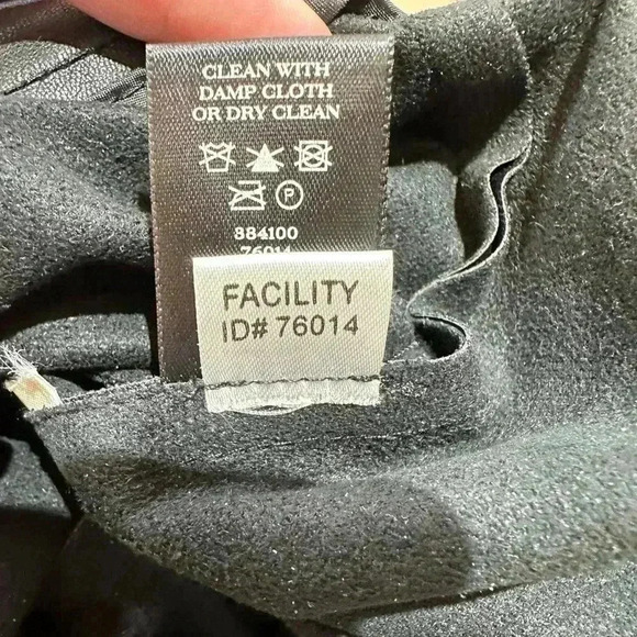 Ann Taylor FauxLeather Vegan Pants Womens Size 8 Black Ankle Skinny - Picture 6 of 6